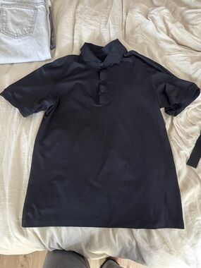 Lululemon Men's Black Polo Shirt